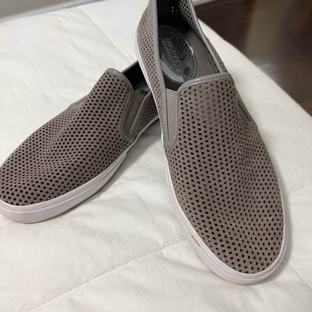 MICHAEL Michael KorsTaupe Slip-On Loafers with Perforated Design